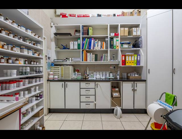 415M² MEDICAL SUITE FOR SALE IN RANDHART